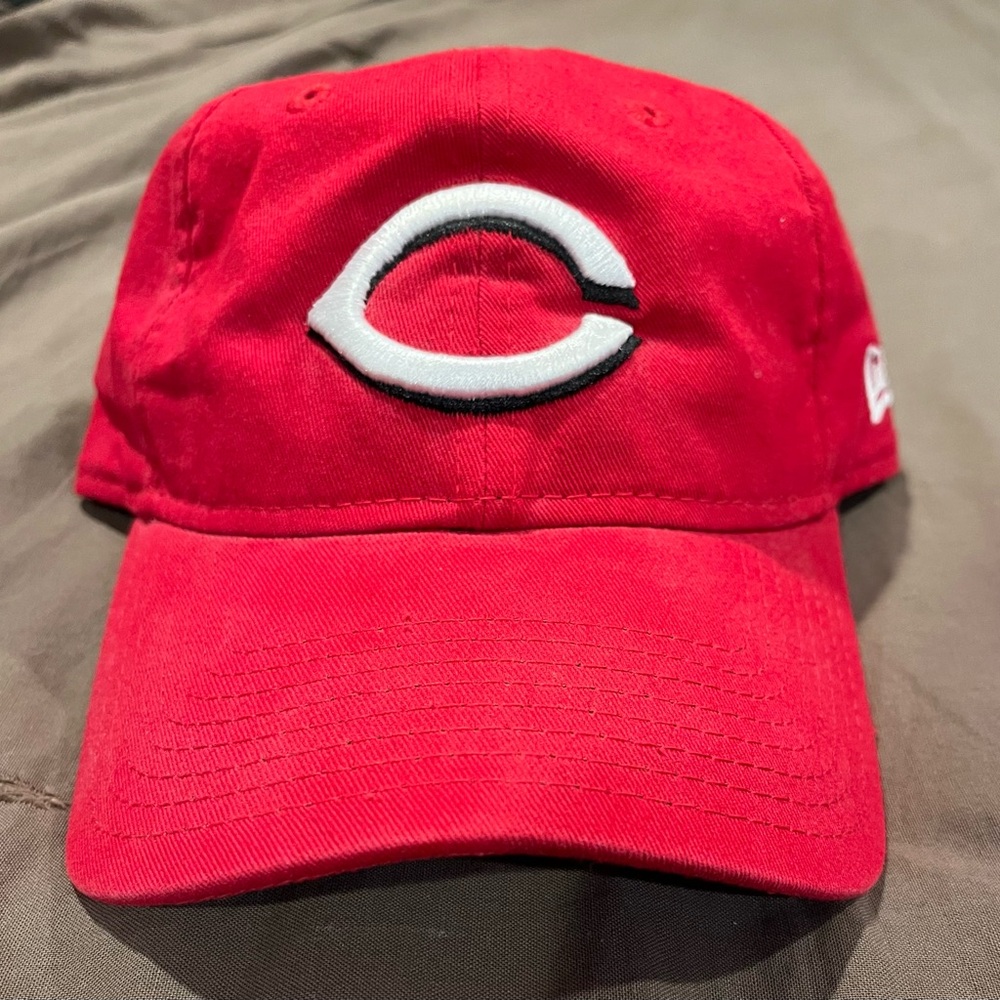 Cincinnati Reds strap back